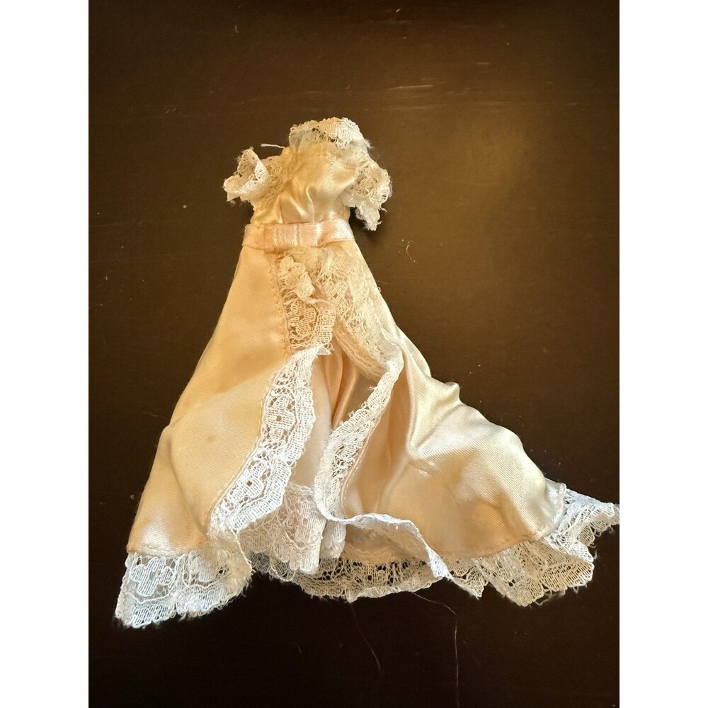 VINTAGE TOPPER DAWN Doll #816 DOWN THE AISLE in PEACH Bridesmaid Dress Retro 70s